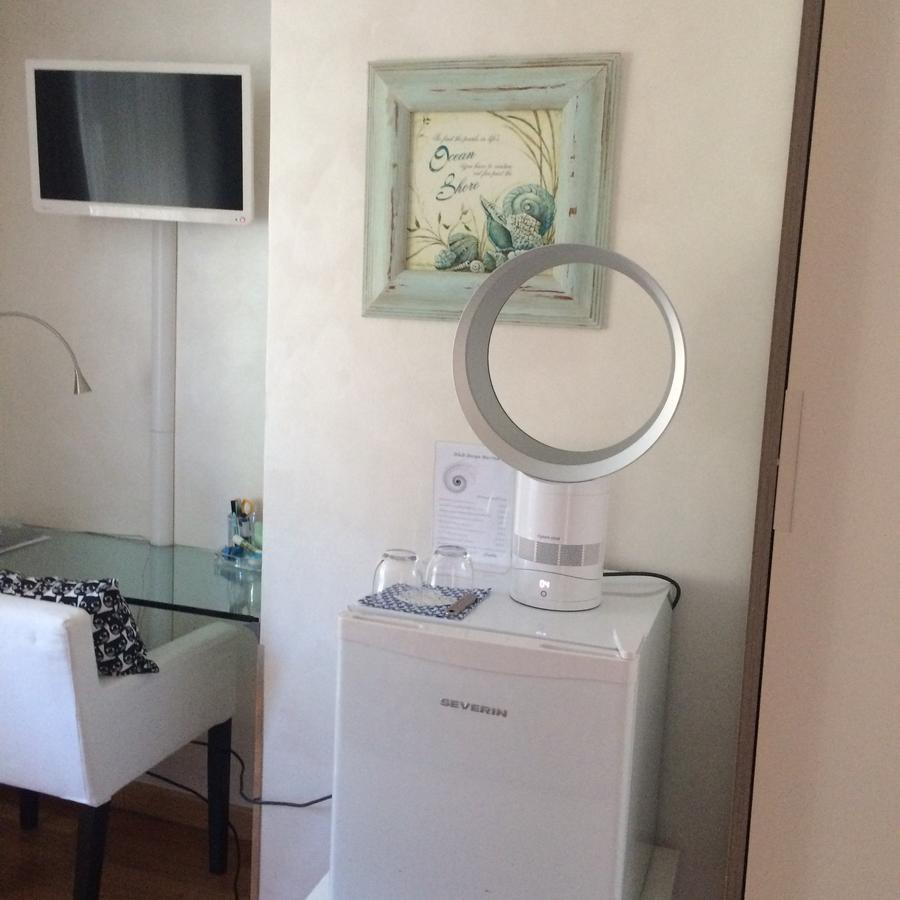 B&B Borgo Marina Бордигера Экстерьер фото